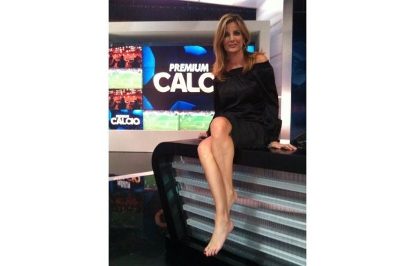 Mancini seksi sunucudan özür diledi