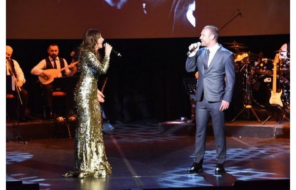 TOÇEV yıldızları buluşturdu 