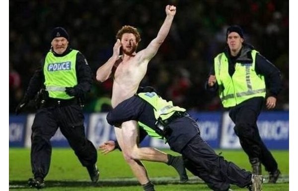 'Futbol sahalarındaki ilginç anlar