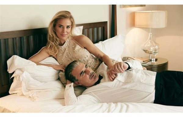 Burcu Esmersoy'dan seksi pozlar