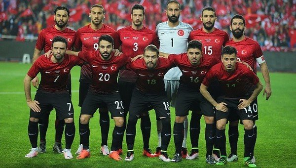 'İsveç basınından Türkiye'ye övgü