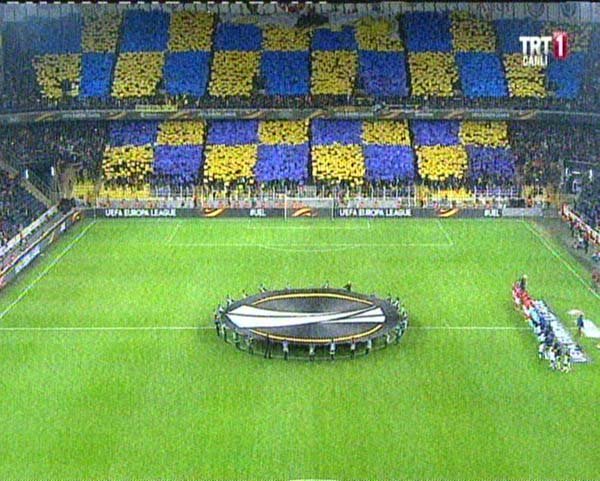 Fenerbahçe'nin Braga maçındaki koreografisi