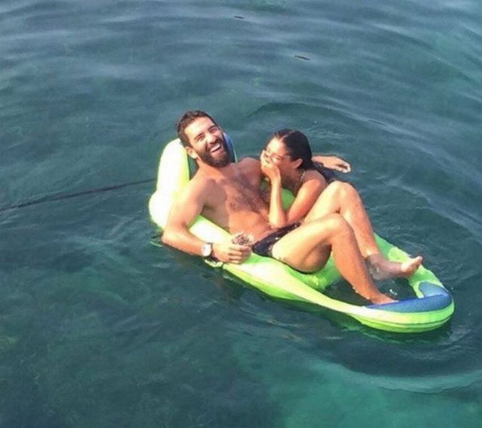Arda Turan'dan Aslıhan'a yasak