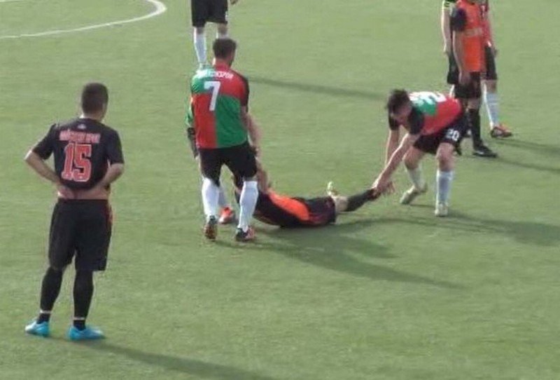 'Böylesi daha önce görülmedi! Sakatlanan futbolcuyu...