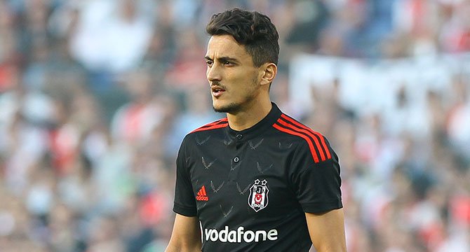 İnönü Stadı'nda daha önce forma giyen Beşiktaşlı futbolcular