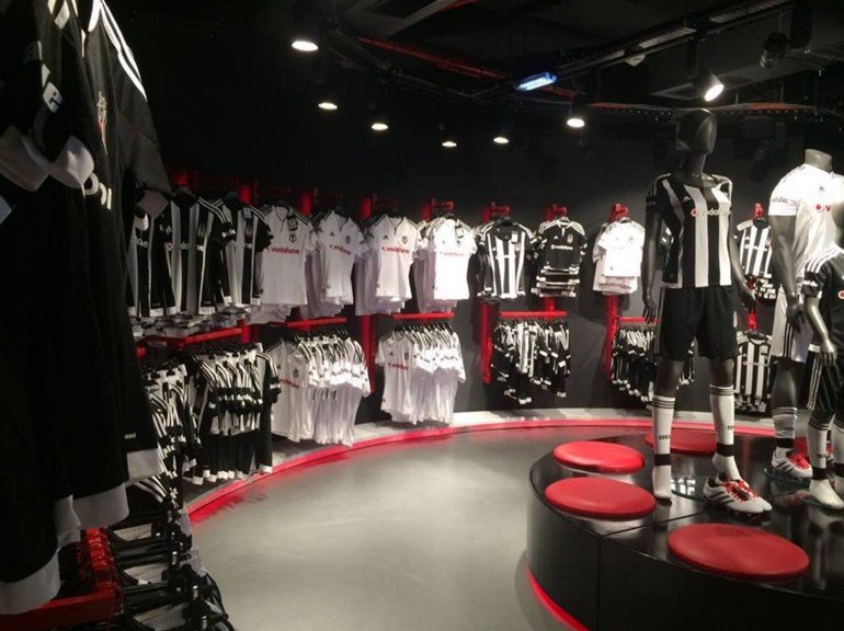 'Vodafone Arena'da Kartal Yuvası açıldı