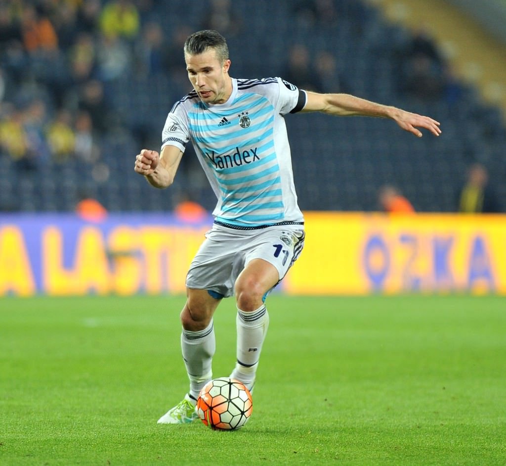 Fenerbahçeli taraftarların Van Persie isyanı