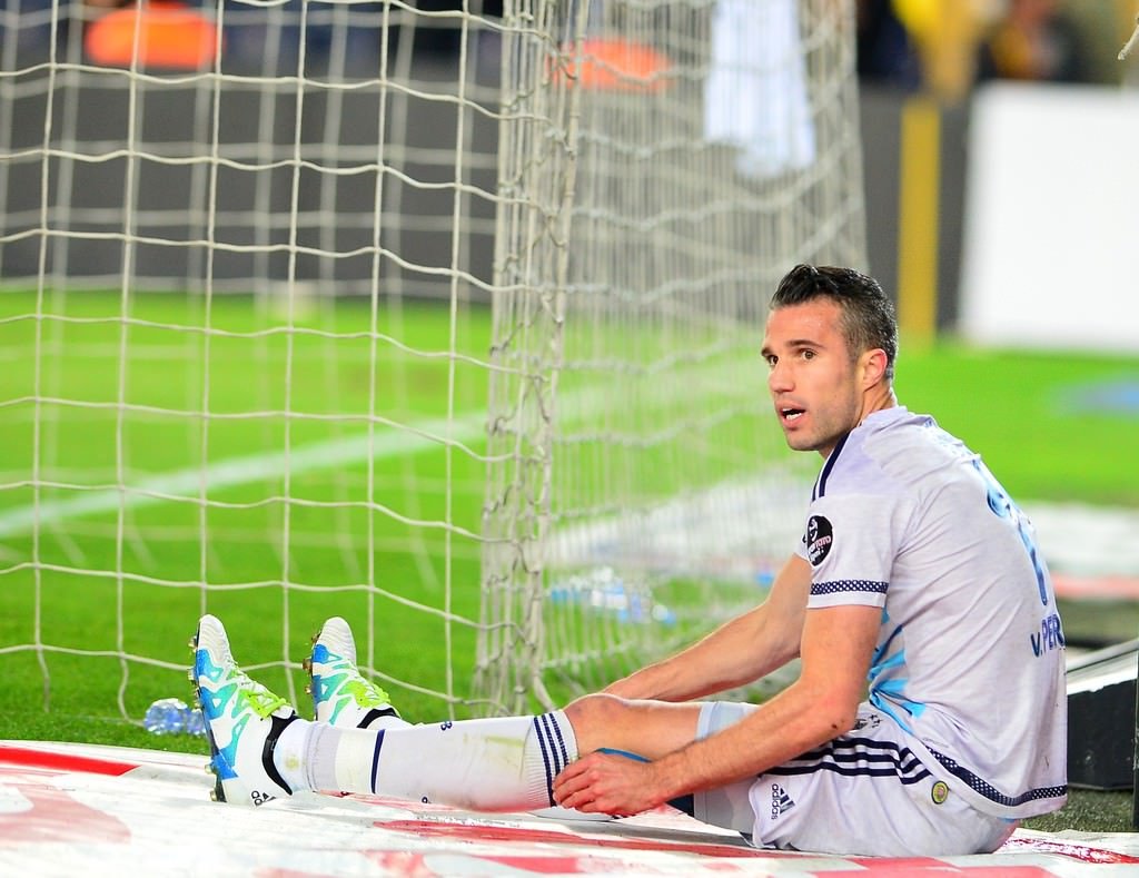 'Fenerbahçeli taraftarların Van Persie isyanı