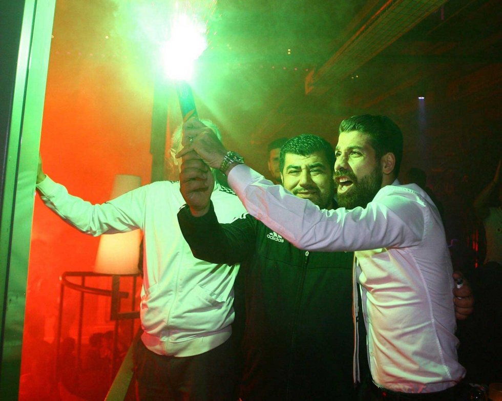 Beşiktaşlı futbolcuların şampiyonluk eğlencesi