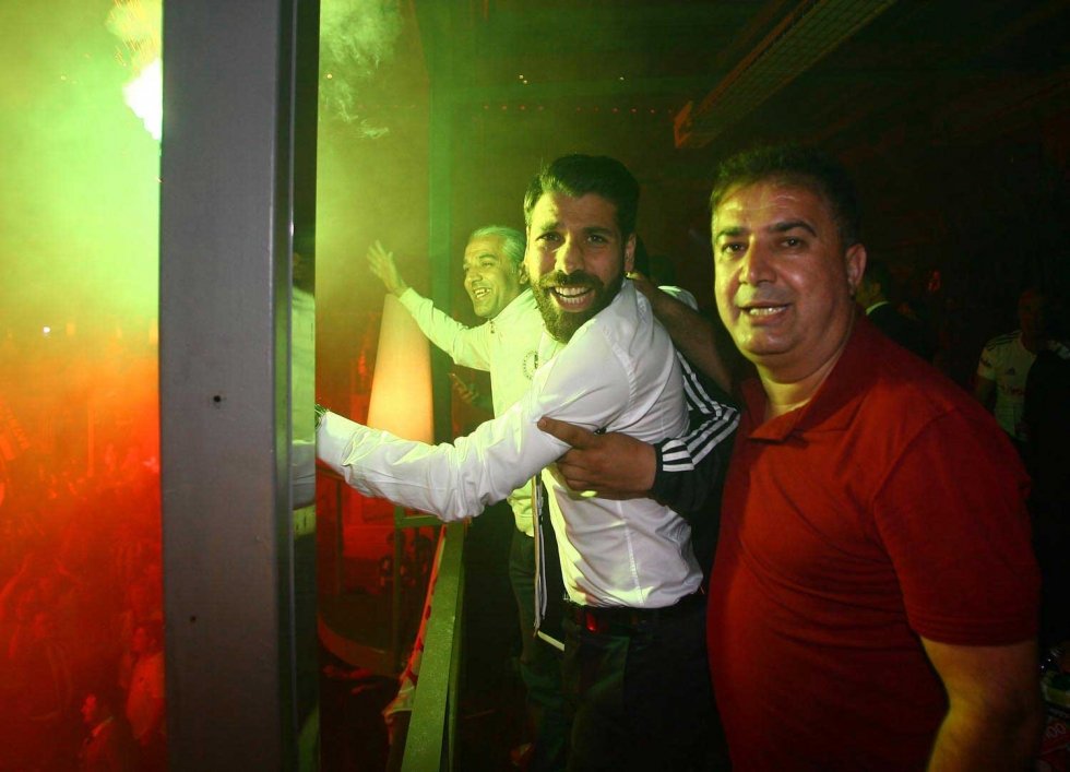 'Beşiktaşlı futbolcuların şampiyonluk eğlencesi