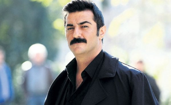 Galatasaray - Beşiktaş ünlülerin tahminleri