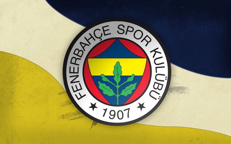 'Fenerbahçe'nin ilk stoper adayı
