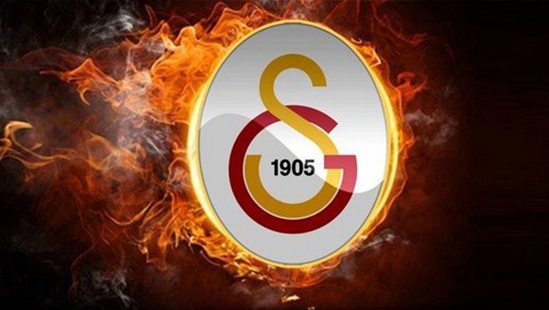 'Galatasaray'da 10 futbolcu dönüyor