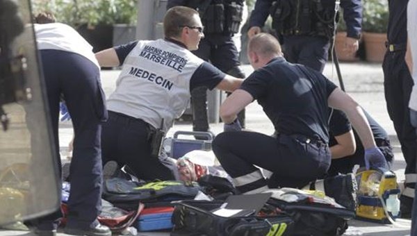 Rus ve İngilizler arasında kavga çıktı