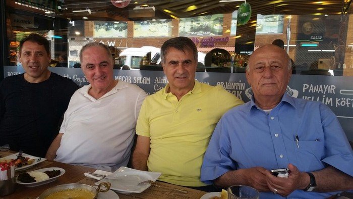 Şenol Güneş'e sürpriz kutlama
