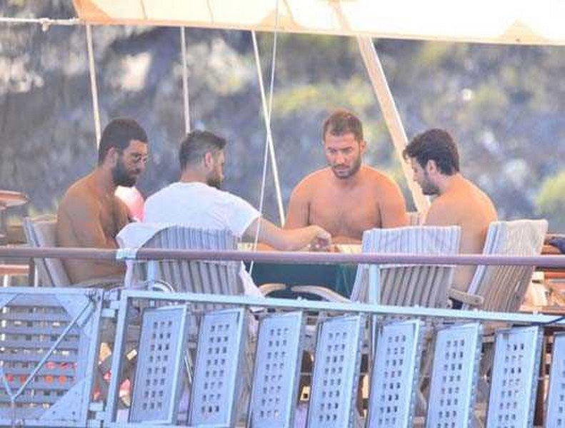 Arda Turan ve kardeşinin Bodrum keyfi