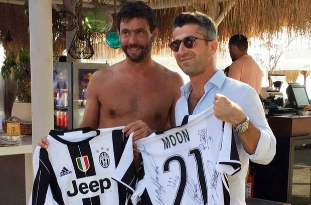 Juventus başkanı, Türk sevgilisiyle tatilde