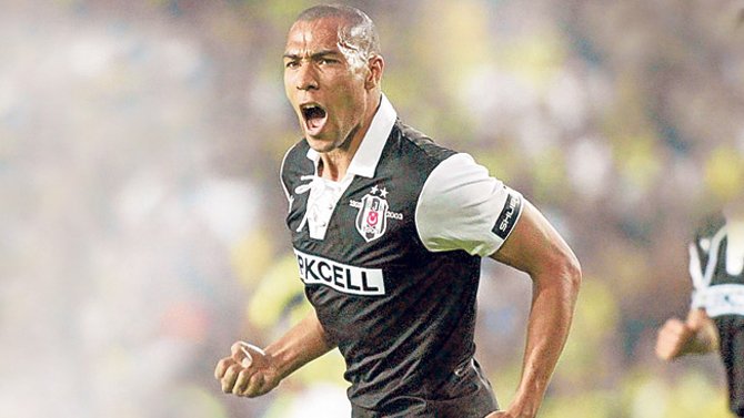John Carew: Lyon - 7,6 milyon Euro