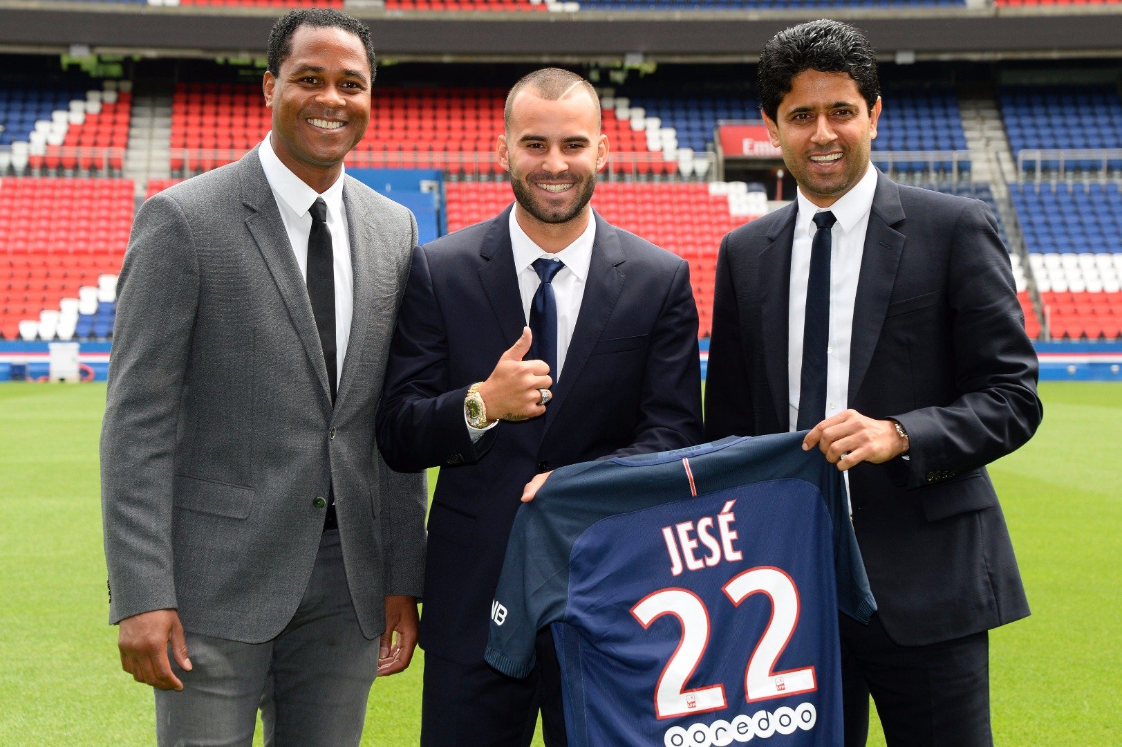 Jese Rodriguez'in sevgilisi imza törenine damga vurdu