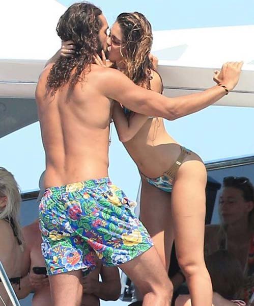Joakim Noah'ın sevgilisiyle tatil keyfi