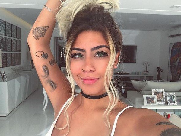 Neymar'ın kardeşi Rafaella sosyal medyayı sallıyor