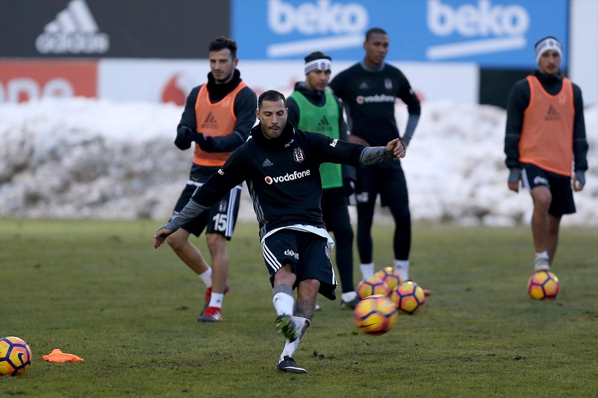 Ricardo Quaresma özür diledi