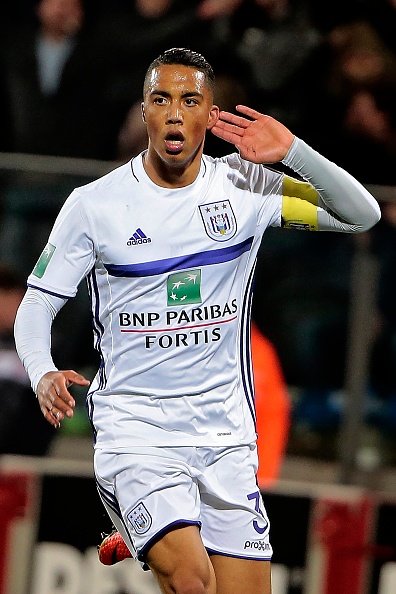 16 Youri Tielemans