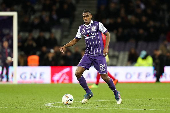 17 Issa Diop