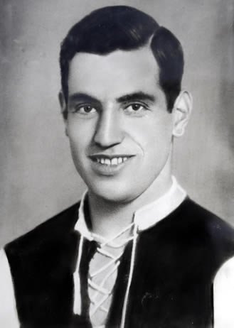 1 - Hakkı Yeten - 283 gol