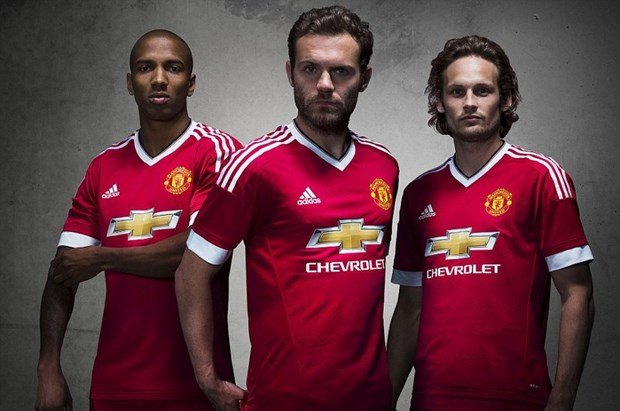 1) Manchester United (2,800,000)