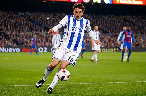 23 Mikel Oyarzabal