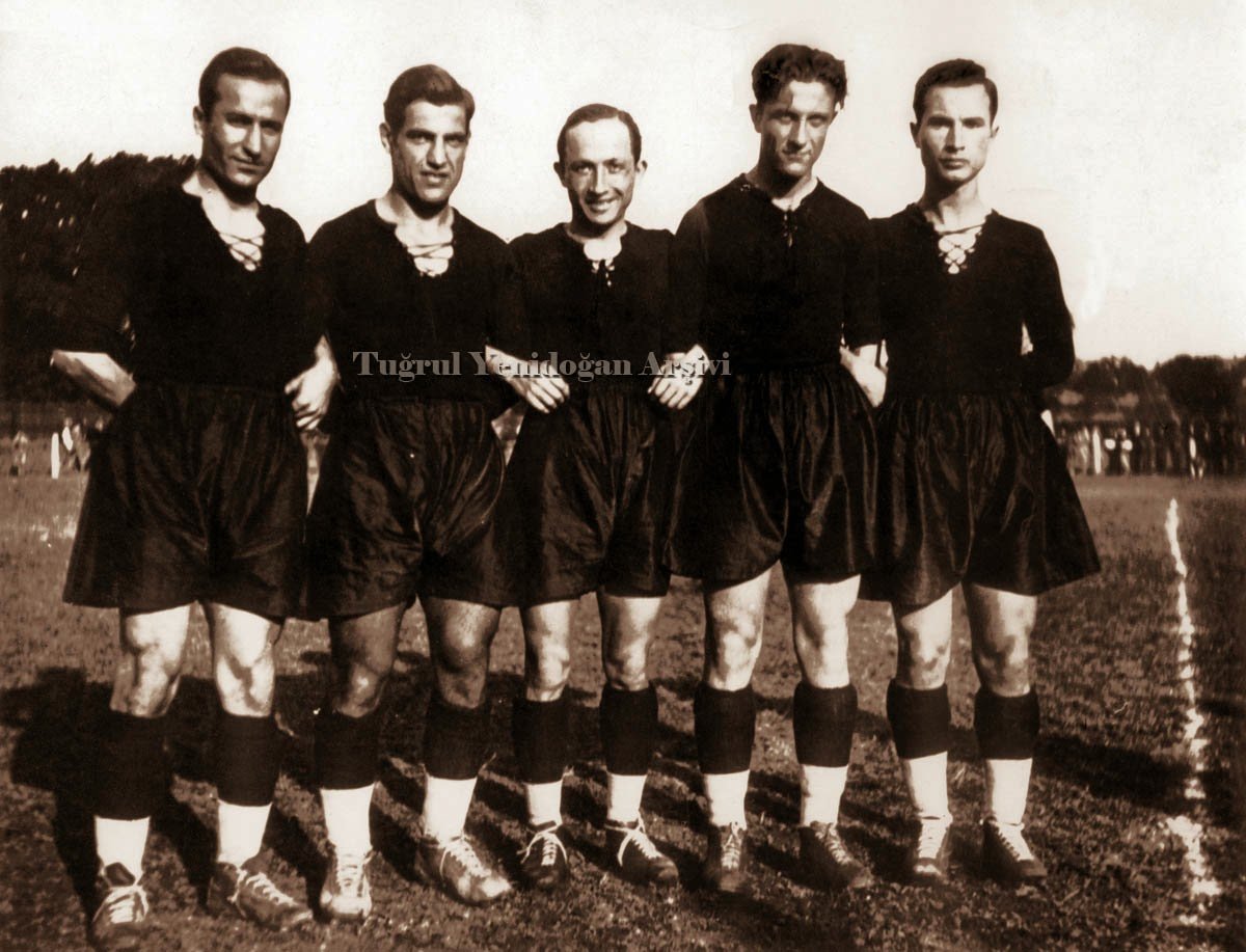 32 - Hayati Ozgan - 48 gol