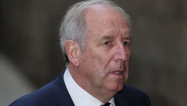 3. Carles Rexach - Lionel Messi