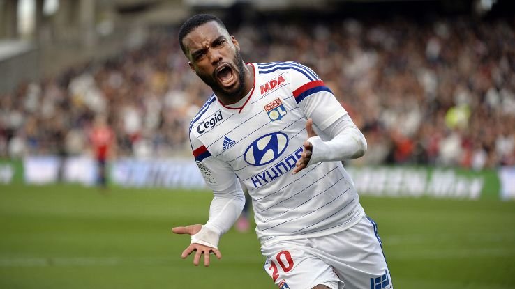 4	 Alexandre Lacazette	- Olimpik Lyon	40,00 mil. Euro