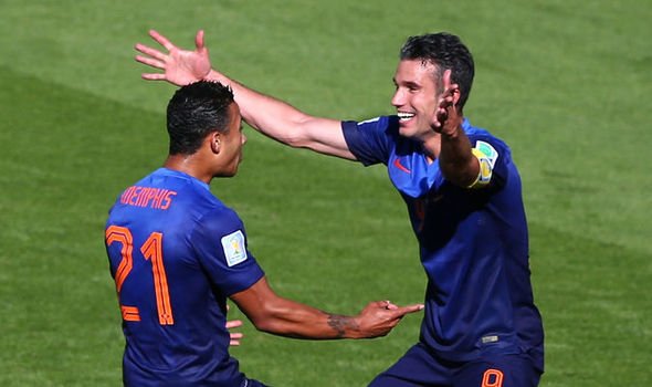 6. Memphis Depay ve Robin Van Persie