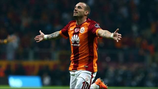 9- Wesley Sneijder