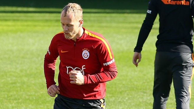12 - Semih Kaya			Galatasaray SK