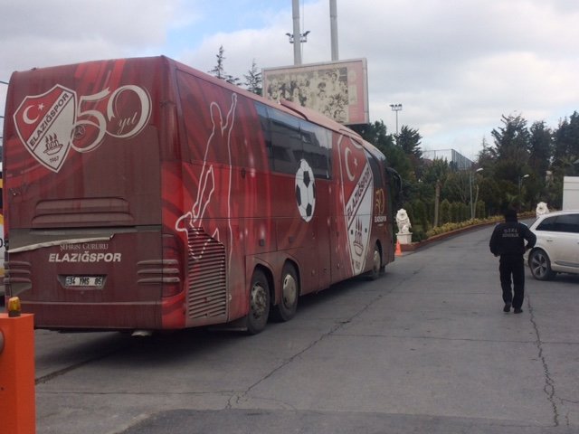 'Galatasaray'dan, Elazığspor'a jest