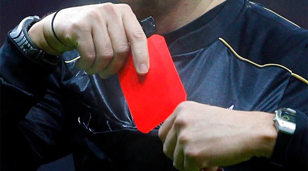 'Bu sezon en çok kırmızı kart gösteren hakemler