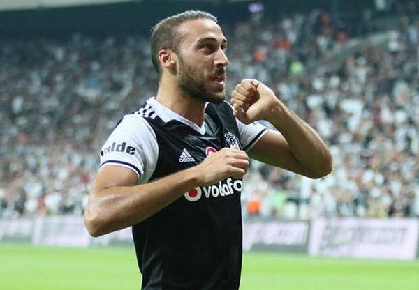 9. Cenk Tosun - Beşiktaş- 9 milyon euro