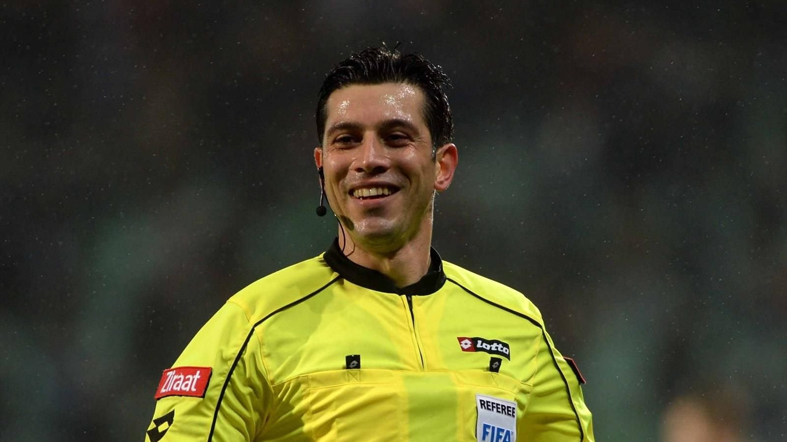 1. Ali Palabıyık - 14 maç - 10 kırmızı kart