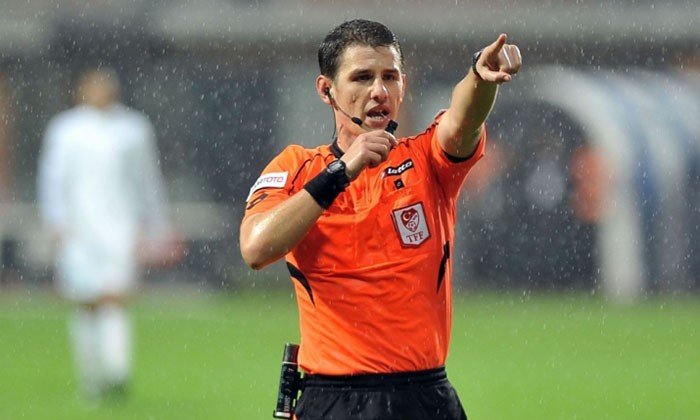 10. Halil Umut Meler - 11 maç - 2 kırmızı kart