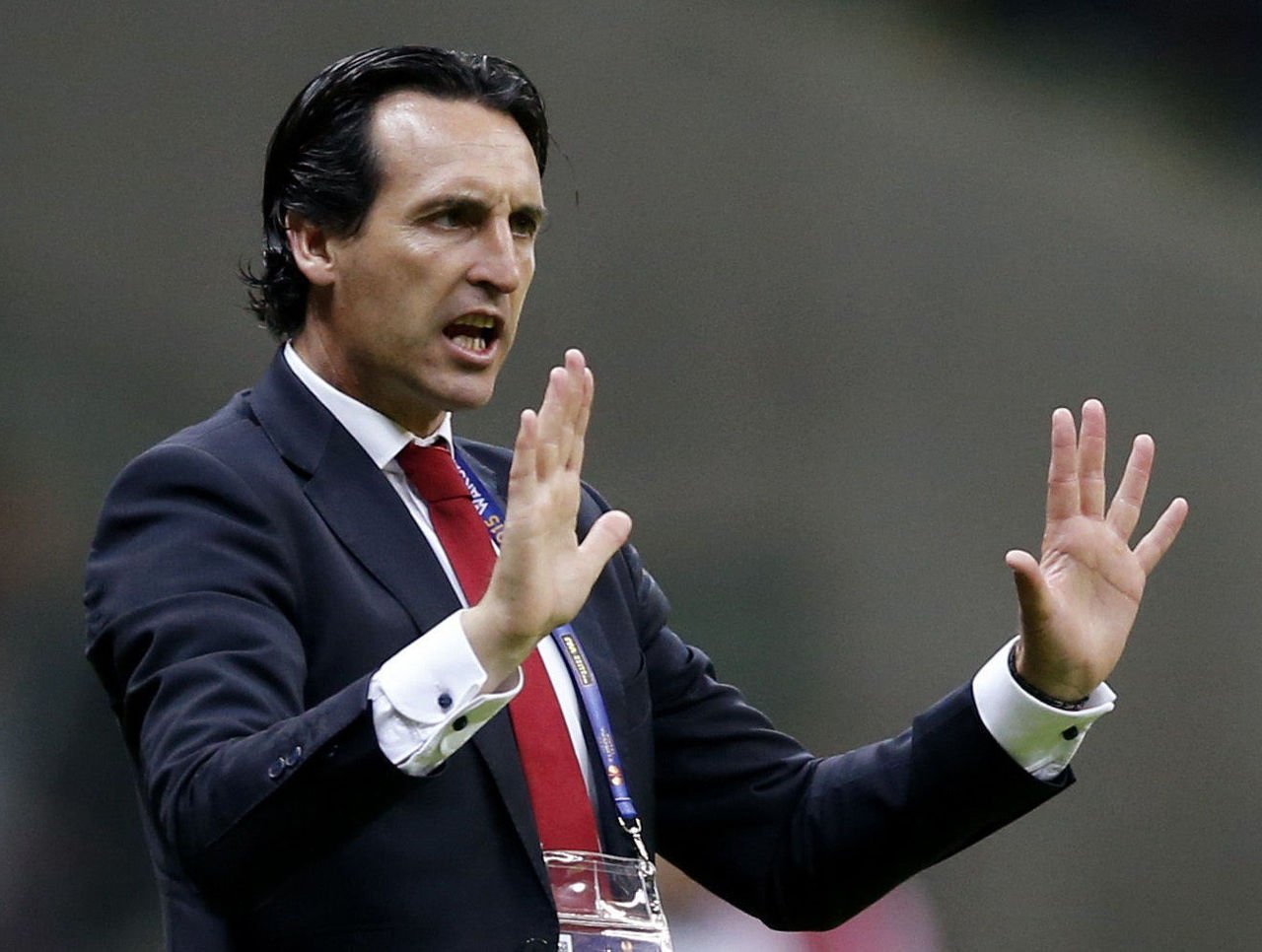 21 Unai Emery