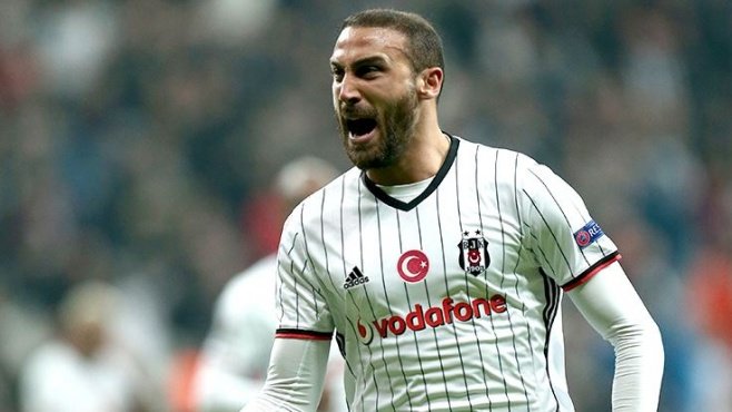 Avrupa Cenk Tosun’un peşinde! Derbiye geliyorlar...