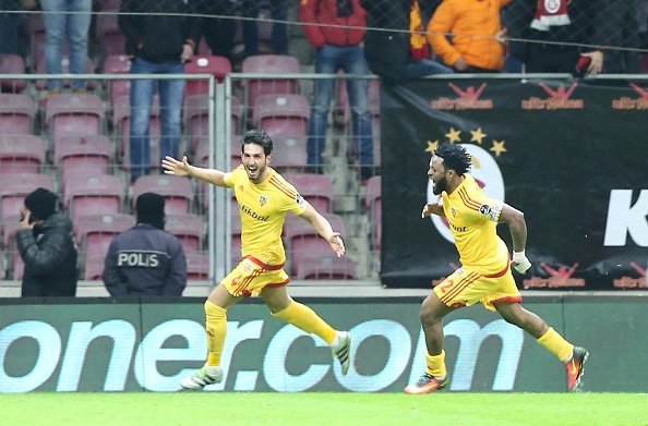 Galatasaray 1-2 Kayserispor spor yazarlarının yorumları
