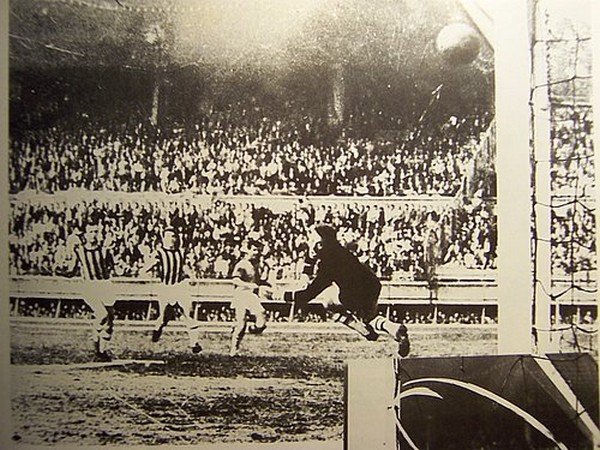 Fenerbahçe maçında ağları delişi.