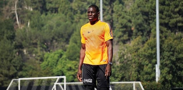 Demba Ba gelemiyor.