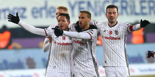 Derbiye gözlemci yağmuru.