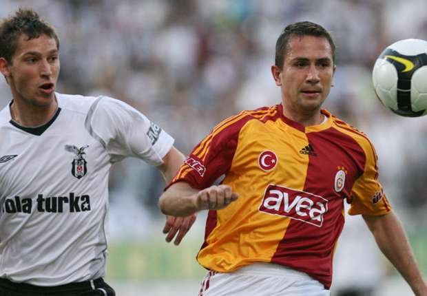 Emre Aşık
