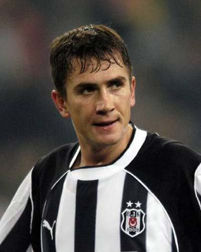 EMRE AŞIK